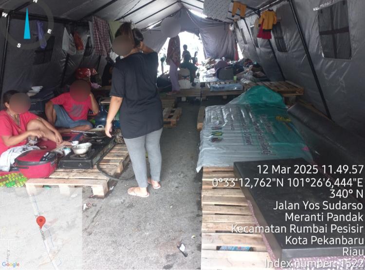 Korban Banjir di Rumbai Mengaku Tidak Dapat Sembako