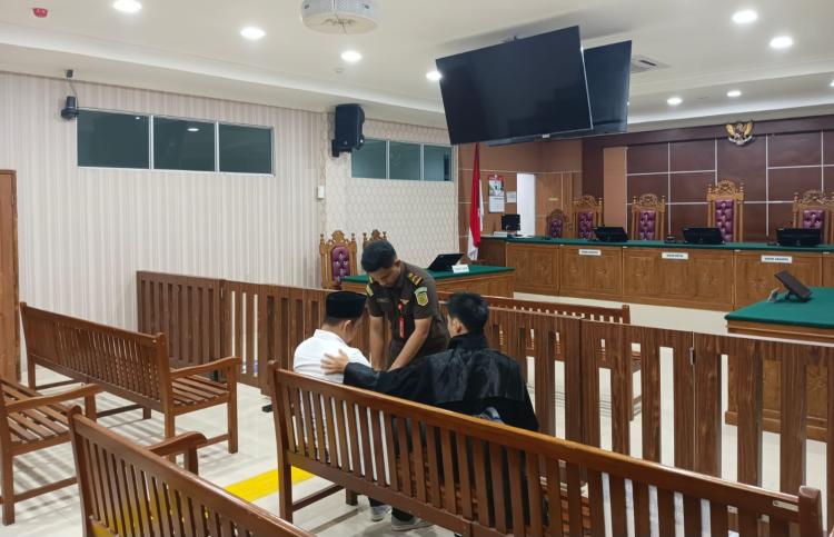 PN Batam Perintahkan Apoteker Penjual Obat Ilegal Dijebloskan ke Dalam Penjara 