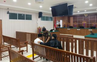 PN Batam Perintahkan Apoteker Penjual Obat Ilegal Dijebloskan ke Dalam Penjara 