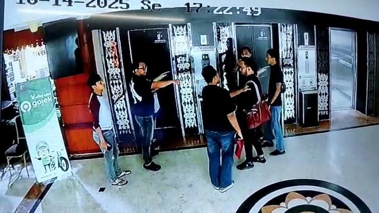 Rekaman Cctv Penangkapan Ketua PETIR JS Beredar, Kejanggalan Rekayasa Menguat
